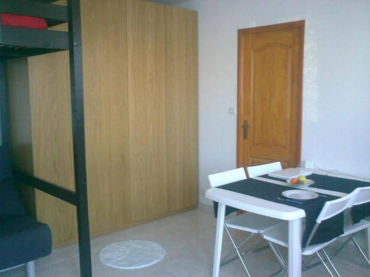 Ferienwohnung Studio Climatise. Proche Parking, Commerces Et Mer Carqueiranne Exterior foto